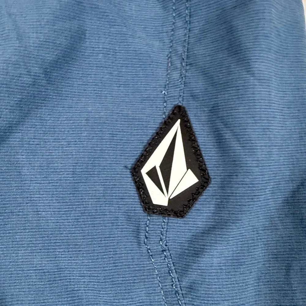 Volcom Lido Solid Mod 20 Boardshorts Indigo Blue Mens 38 A0811926 NEW